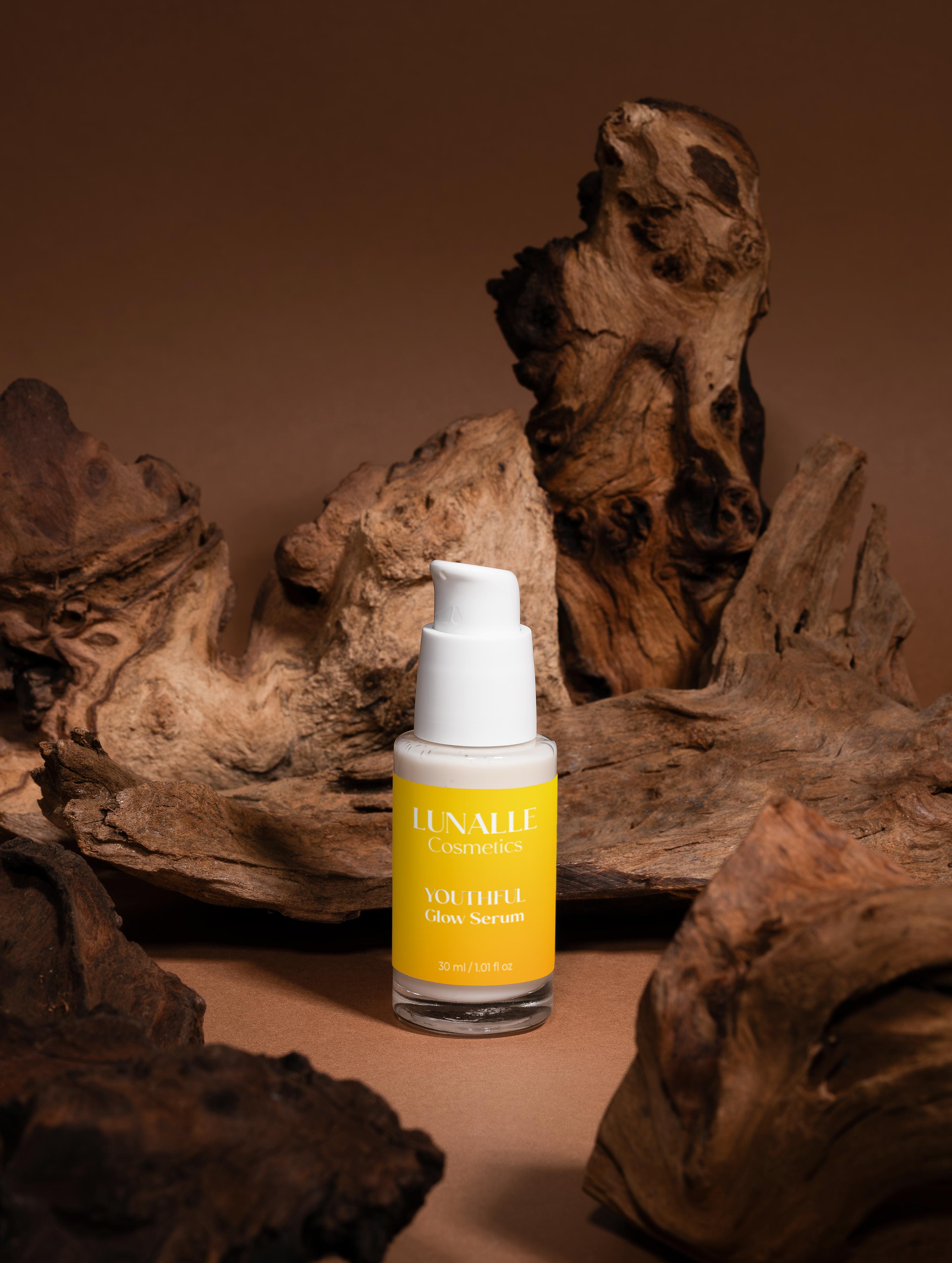 Lunalle Glow Serum